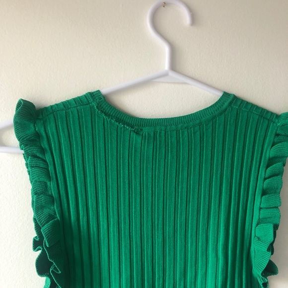 Zara Green Ribbed Knit sleeveless top - Picture 3 of 3